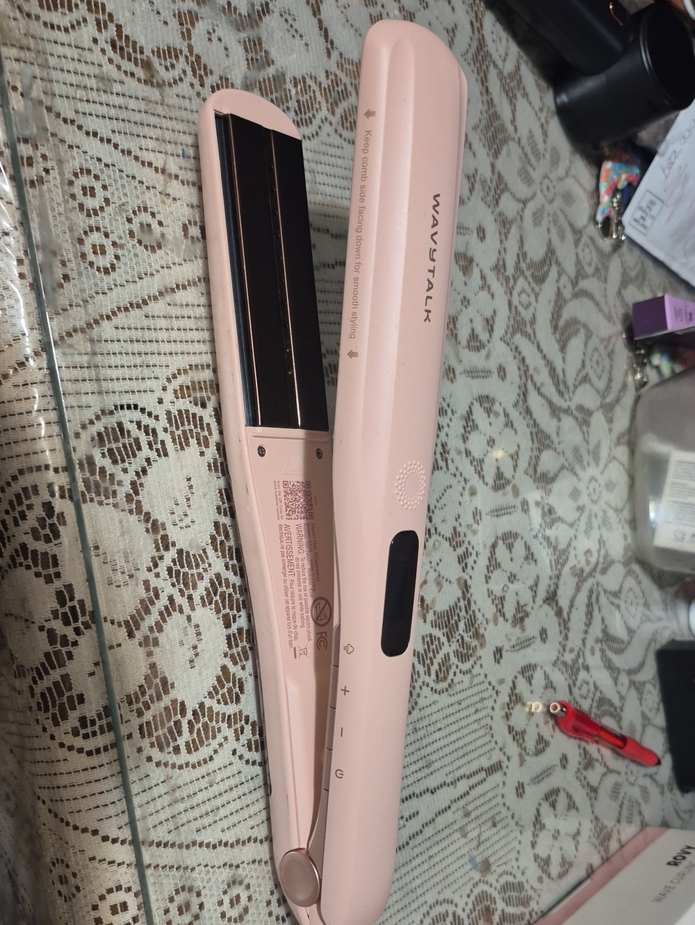 Wavytalk Pink Ceramic Hair Straightener - Smooth Styling